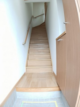 シンプルで使いやすい玄関です