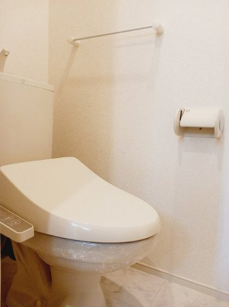 シンプルで使いやすいトイレです