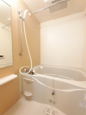 日々の疲れを癒すお風呂付です