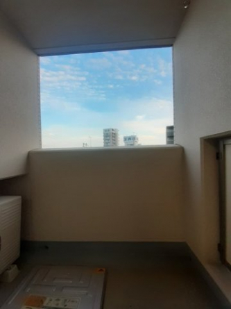 開放的で明るい空間を演出してくれるバルコニーです