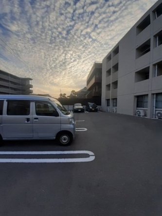 駐車場に車を止められます