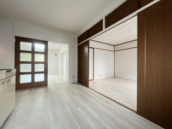 【居間・リビング】