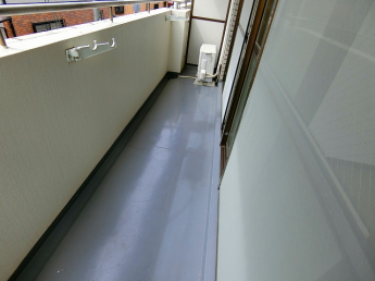 【バルコニー】