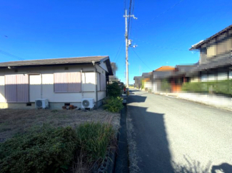 【前面道路含む現地写真】