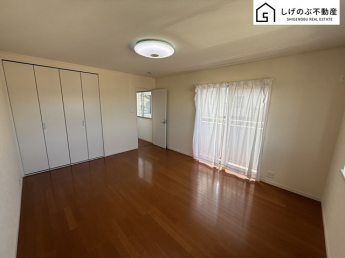 全居室に収納を完備しておりますので、いつでもお部屋をすっきりとお使い頂けそうです。自分好みのインテリアやレイアウトを考えるのも楽しみです♪