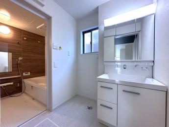 【独立洗面台】