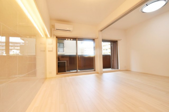 【居間・リビング】