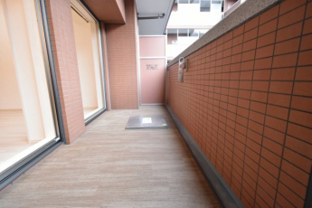 【バルコニー】