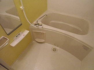 日々の疲れを癒すお風呂付です