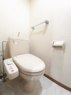 ゆったりとした空間のトイレです