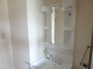 忙しい朝には欠かせない洗面所です