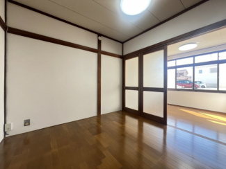 【居間・リビング】