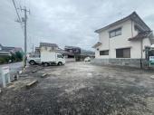 松山市南久米町の駐車場の画像