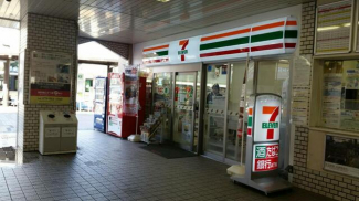セブンイレブン神鉄岡場駅店まで423m