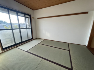 明るい室内です