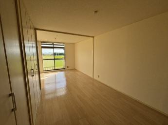 洋室12帖