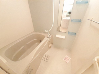 ゆったり過ごせるお風呂です