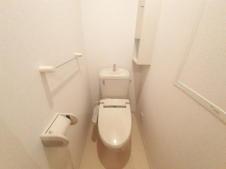 ゆったりとした空間のトイレです