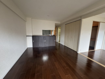 【居間・リビング】