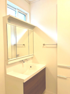 【独立洗面台】