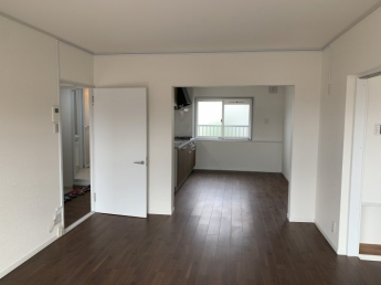 【居間・リビング】