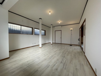 【居間・リビング】