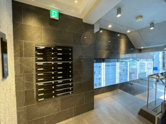 【エントランス】