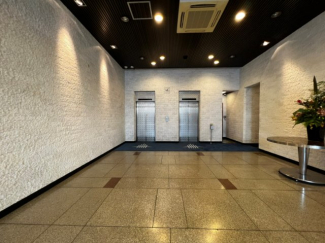 【エントランス】