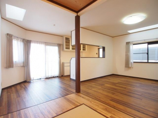 【居間・リビング】