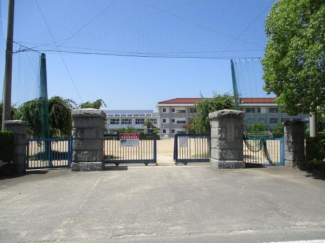 東温市立重信中学校まで2665m