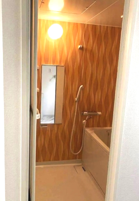 落ち着いた空間のお風呂です