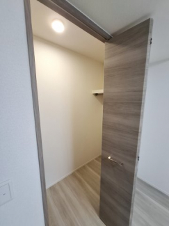 ウォークインクローゼット