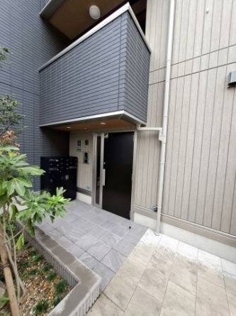 【エントランス】