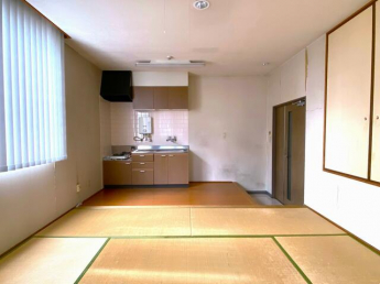 松山市姫原３丁目の店舗の画像