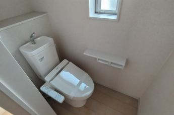 ２階にもトイレ有ります