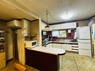 コンパクトなキッチンで掃除もラクラク