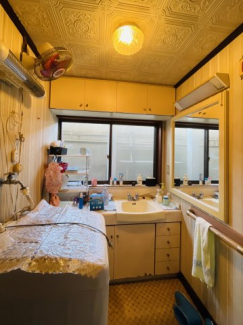 独立洗面台で身支度をすべて済ませてしまいましょう