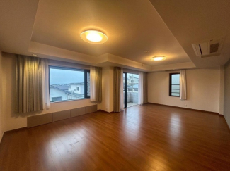 【居間・リビング】