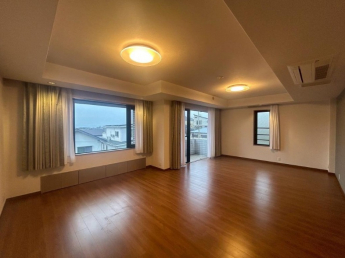 【居間・リビング】