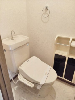 ゆったりとした空間のトイレです