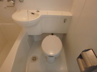 ゆったりとした空間のトイレです