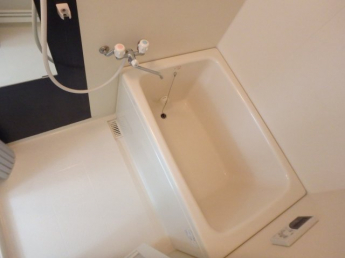 ゆったり過ごせるお風呂です