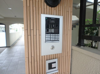 オートロック完備