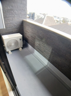 【バルコニー】