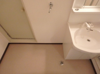 朝の身支度には欠かせない独立洗面化粧台