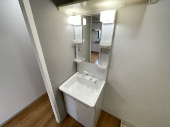 【洗面所】