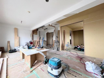 リフォーム工事中