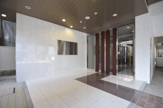 ヴァレーレ県庁前の画像