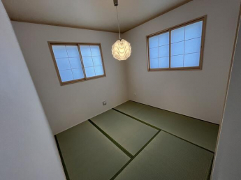 弊社施工例　やわらかい畳は子育て部屋としても、今後の寝室とし