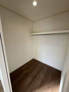 弊社施工例　衣類だけでなくバックや帽子などファッションアイテ